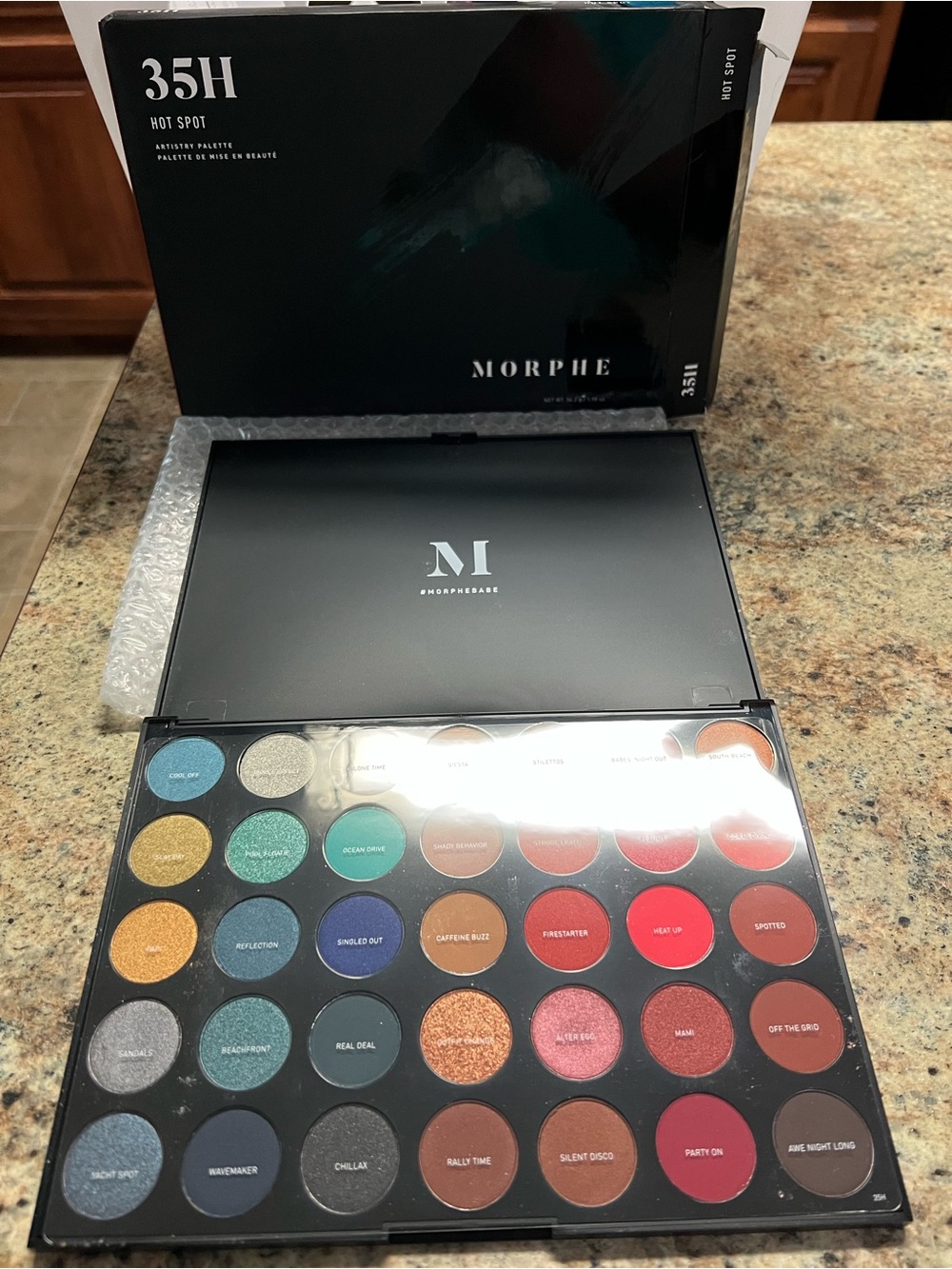 Morphe 35H Hot Spot Eyeshadow Palette — Multi-Color